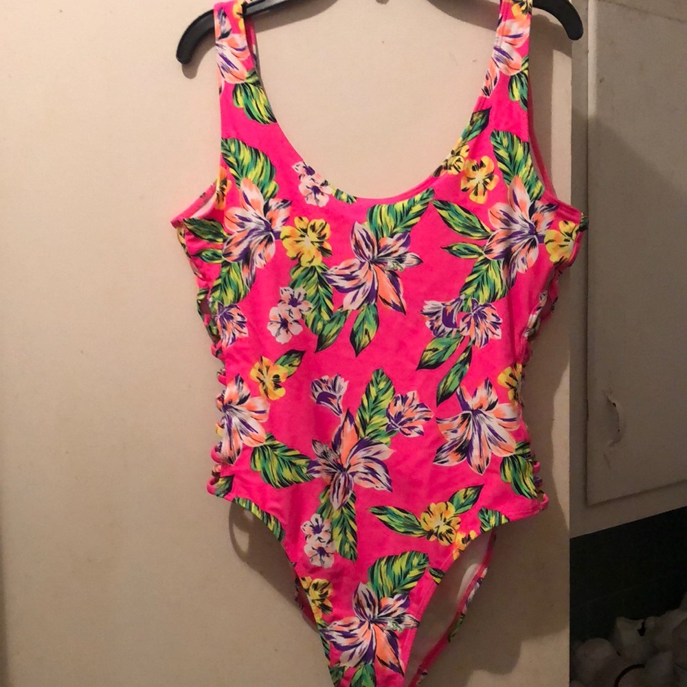New with tags. No Boundaries. One piece bathing suit. Lg 11-13